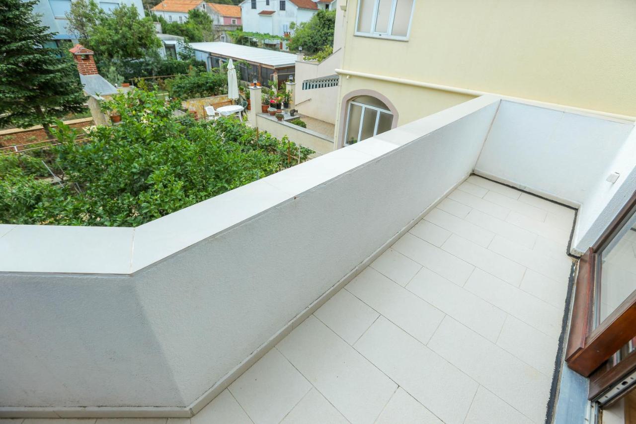 Apartments Maslina Božava Exterior foto